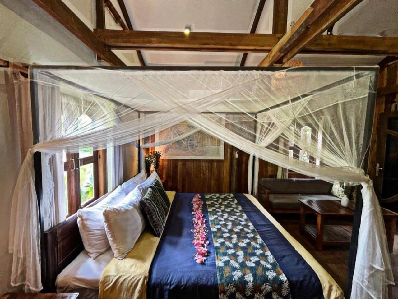 Isann Lodge Ciudad de Siem Riep Exterior foto