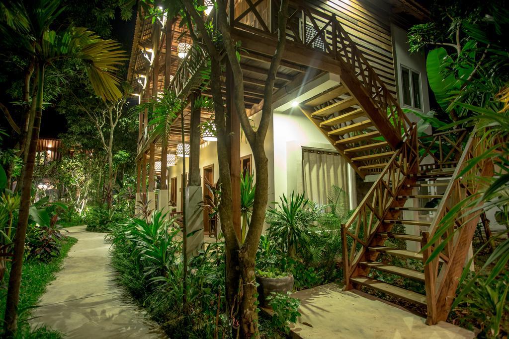 Isann Lodge Ciudad de Siem Riep Exterior foto